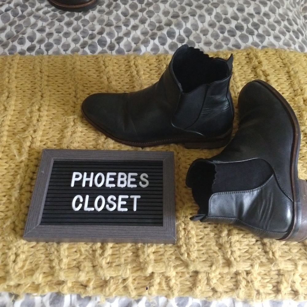 Black boots